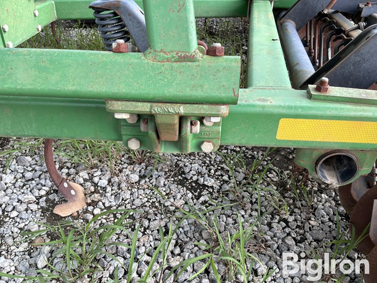 john-deere-726-image-15