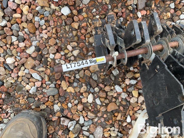 precision-planting-seed-firmers-&-finger-packing-wheels-image-19