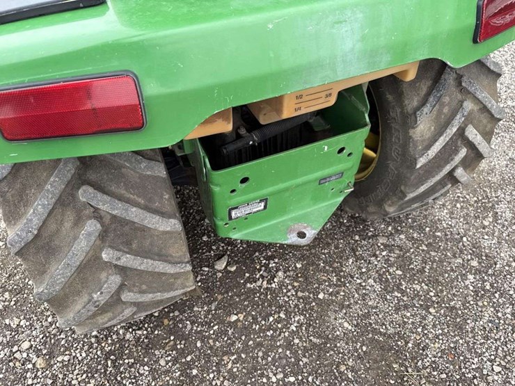 john-deere-345-image-10