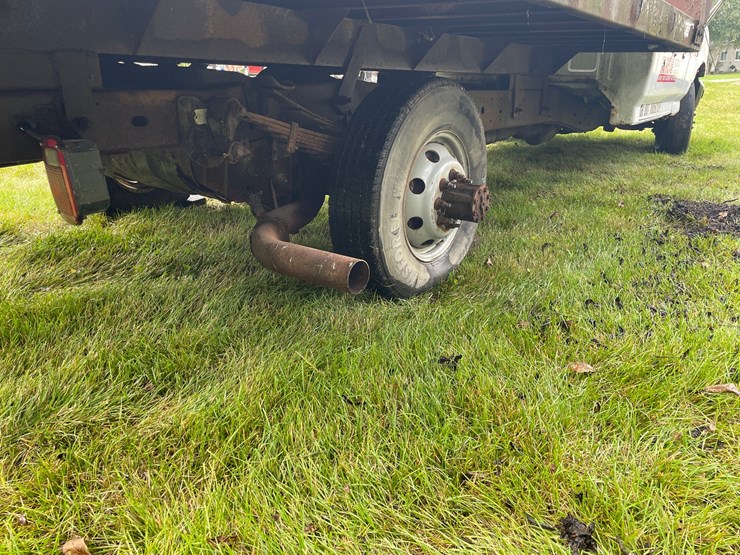 1995-ford-f350-image-25