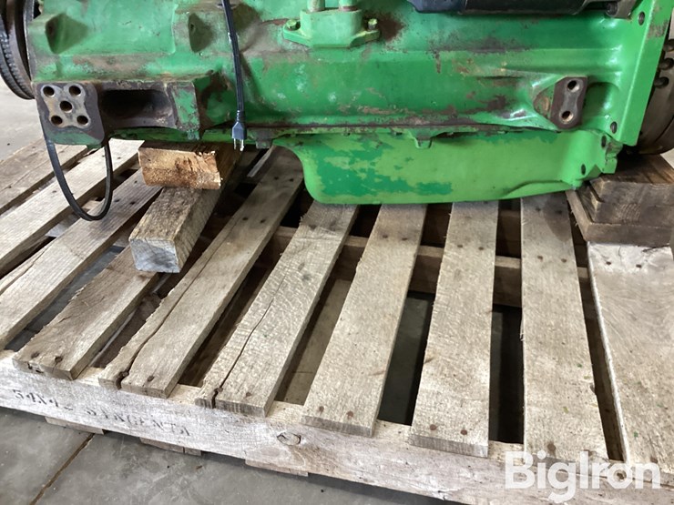 john-deere-4240-image-10