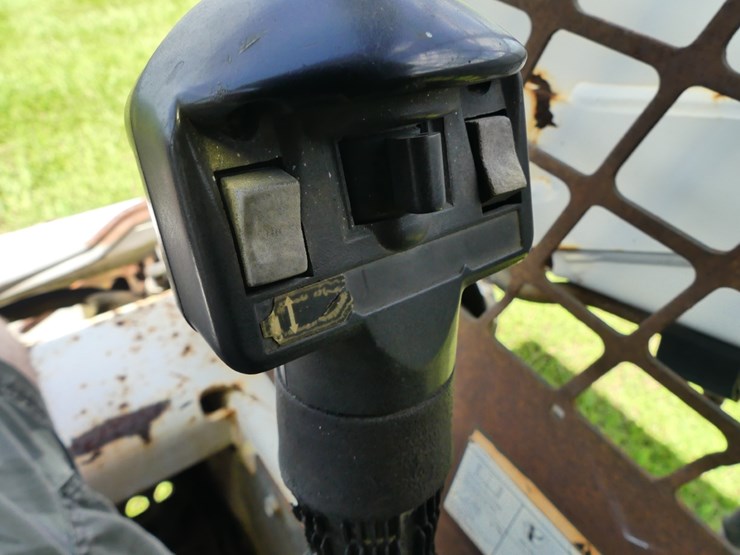 2006-bobcat-t190-image-14