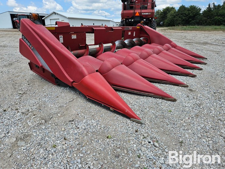 2011-case-ih-3406-image-3