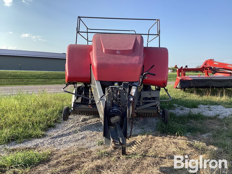 2014-massey-ferguson-2270-image-2