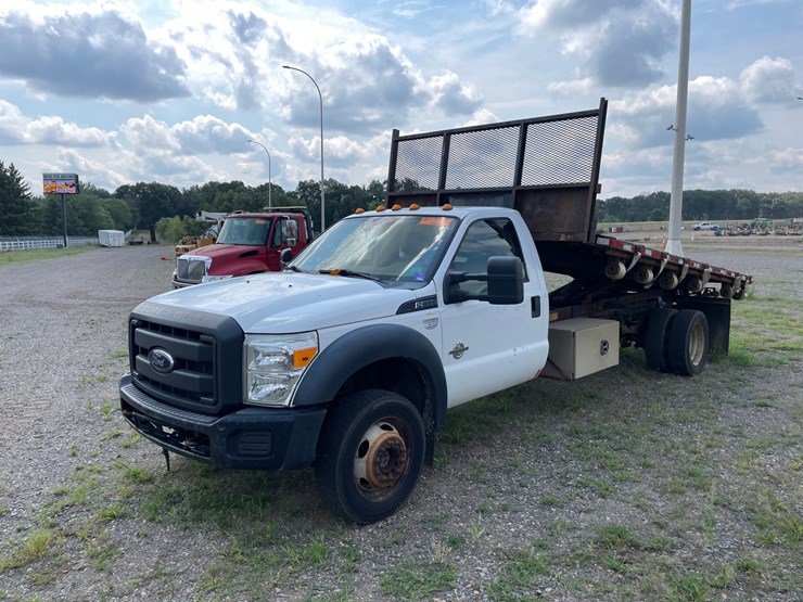 2013-ford-f550-image-1