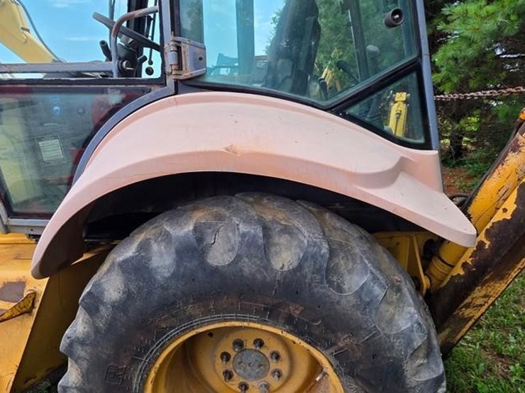 new-holland-555e-image-22