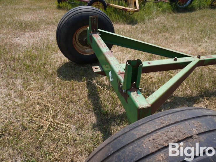 john-deere-1075-image-10