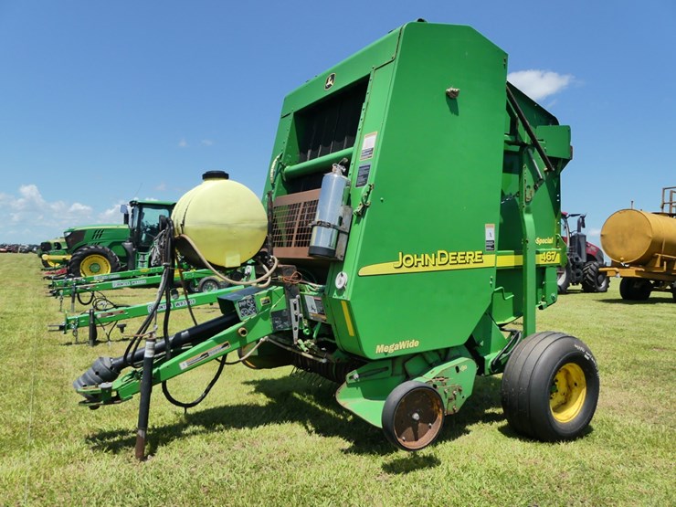2005-john-deere-467-image-1