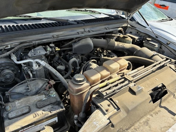 2001-ford-f250-image-12