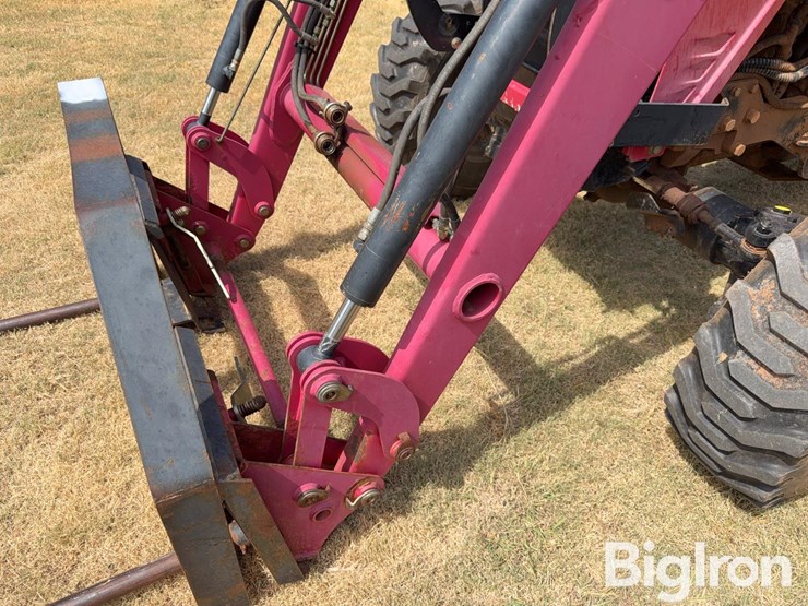 2015-mahindra-4540-image-18
