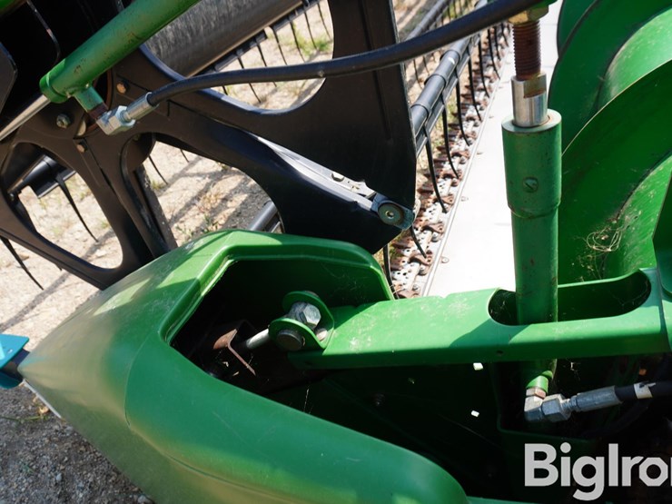 john-deere-635-image-13