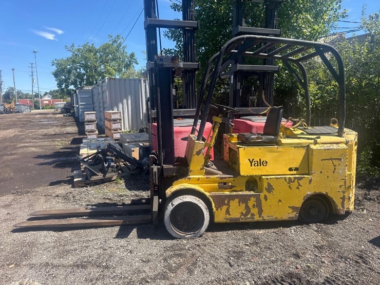 yale-dual-mast-lp-forklift-model-l85f-image-1