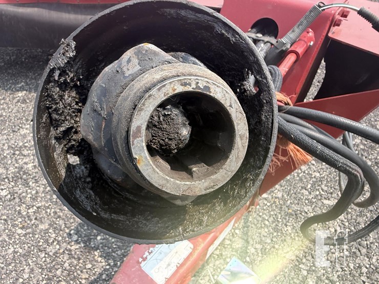 2016-new-holland-h7230-image-10