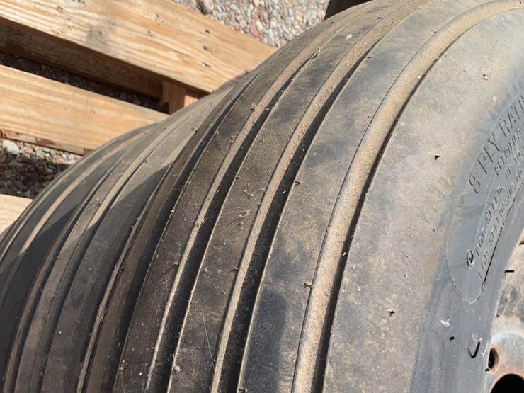 9.5l-15sl-implement-tires-&-rims-image-15
