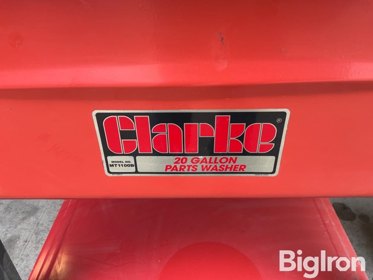 clarke-20-gal-parts-washer-table-image-17