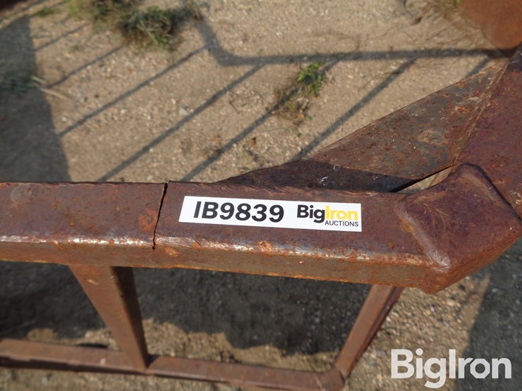 round-bale-feeder-image-12