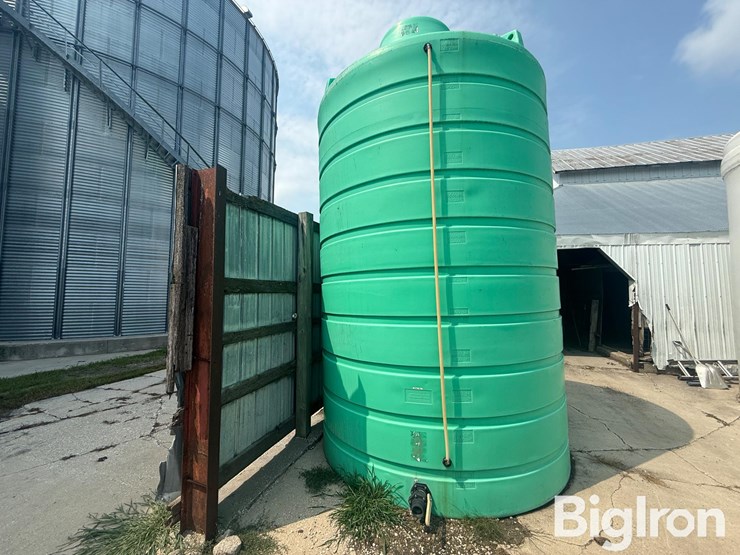 enduraplas-vertical-storage-tank-image-2