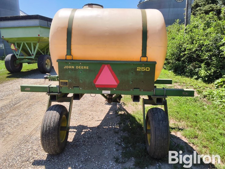 john-deere-250-image-6