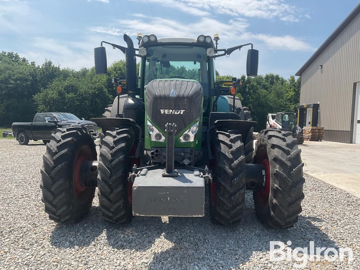 2019-fendt-826-vario-image-2