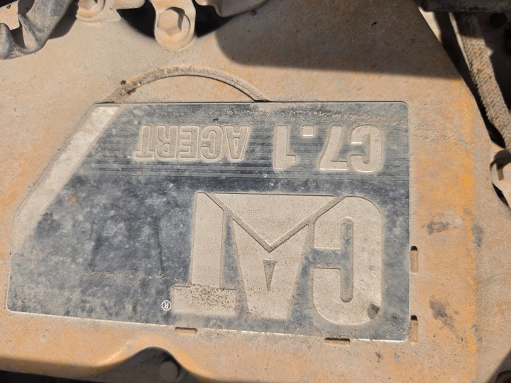 caterpillar-ap-1055f-image-13