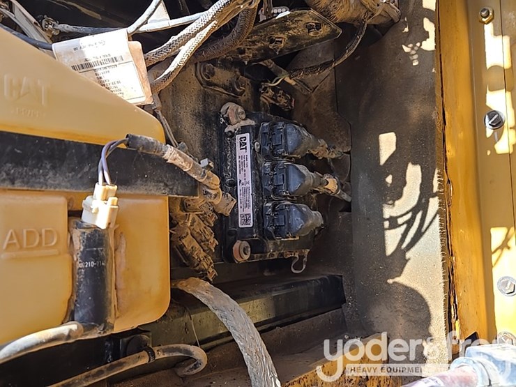 2019-caterpillar-336-image-31