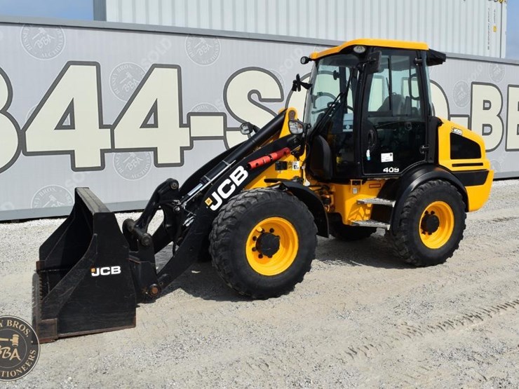 2023-jcb-409-image-3