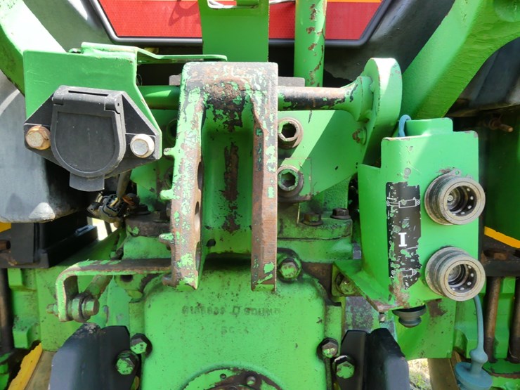 2011-john-deere-5065e-image-7