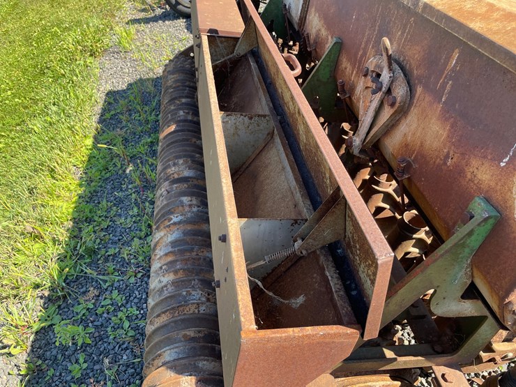 #640-•-brillion-300-seeder-(mason,-wi)-image-12