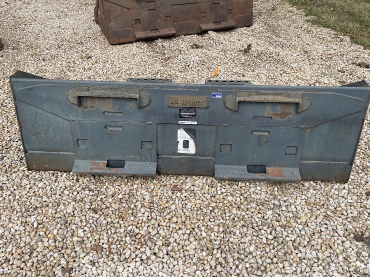 #903-•-bobcat-heavy-duty-skid-steer-tooth-bucket-(sun-prairie,-wi)-image-4