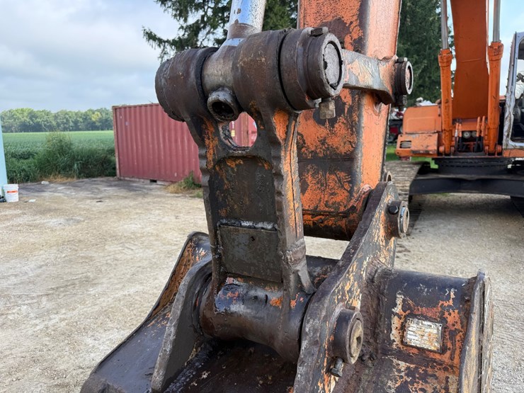 2000-hitachi-ex200-lc-image-25
