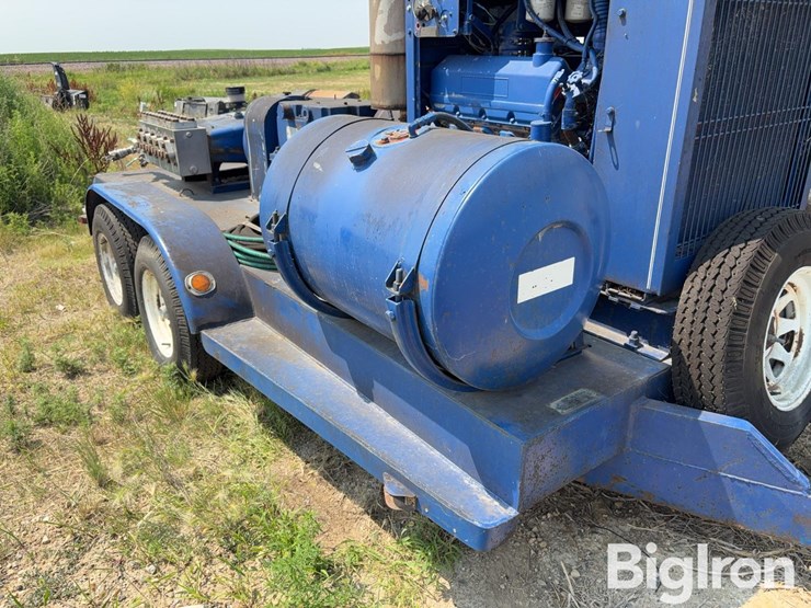 tritan-51020ss-diesel-water-pump-on-t/a-flatbed-trailer-image-14