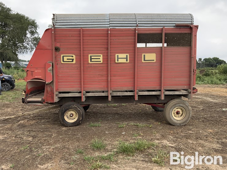 gehl-bu910-image-8