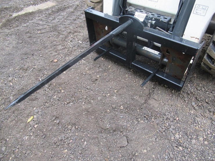 wildcat-skid-steer-bale-spear-image-1