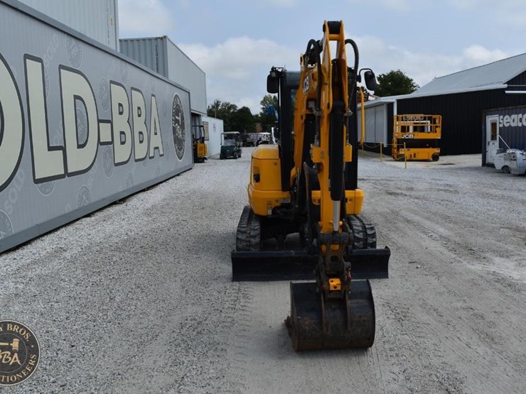 2024-jcb-35z-1-image-17