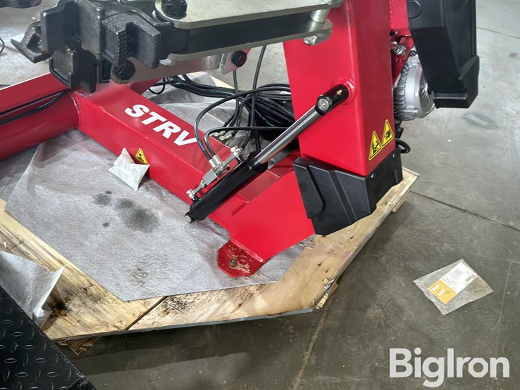 2026-massey-ferguson-730-image-11