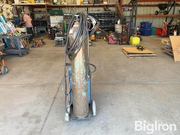 miller-millermatic-200-wire-welder-image-6