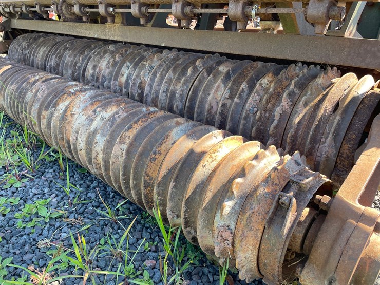 #640-•-brillion-300-seeder-(mason,-wi)-image-8