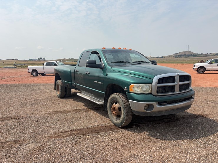 2003-dodge-3500-image-3