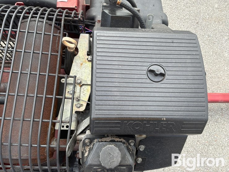 2011-massey-ferguson-730-image-14