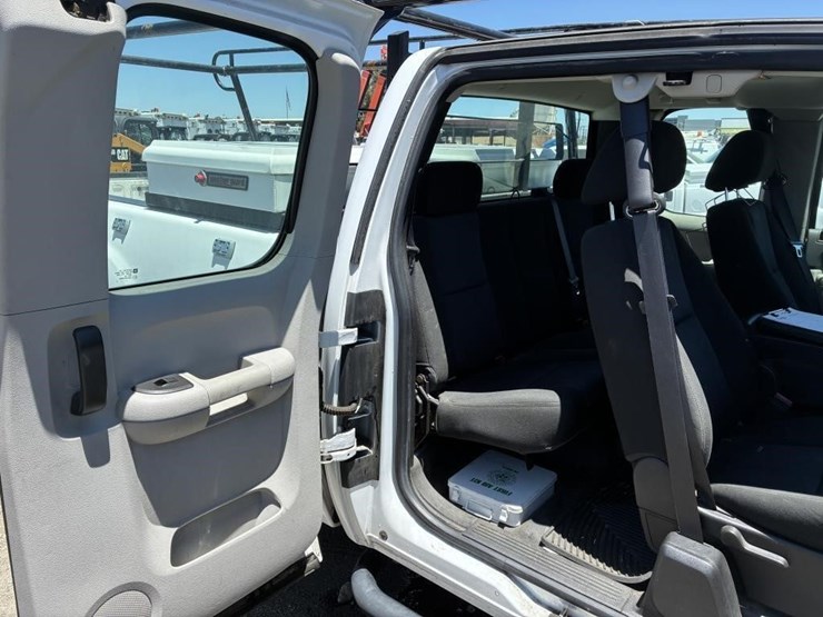 2012-gmc-sierra-2500hd-image-16