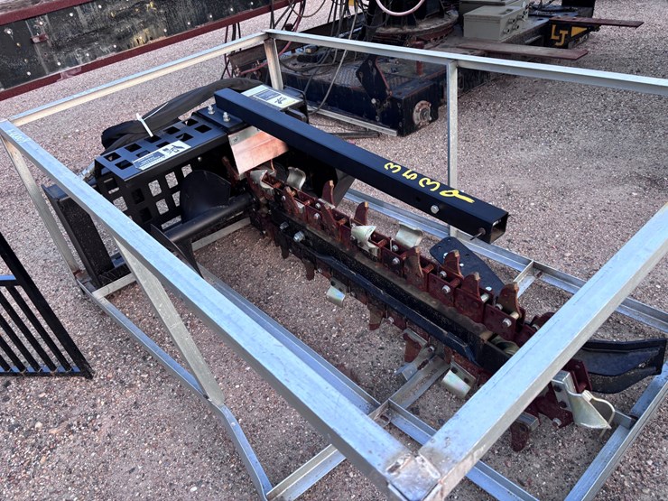 #3539-•-hydraulic-trencher-image-2