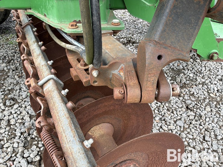 john-deere-2623-image-12