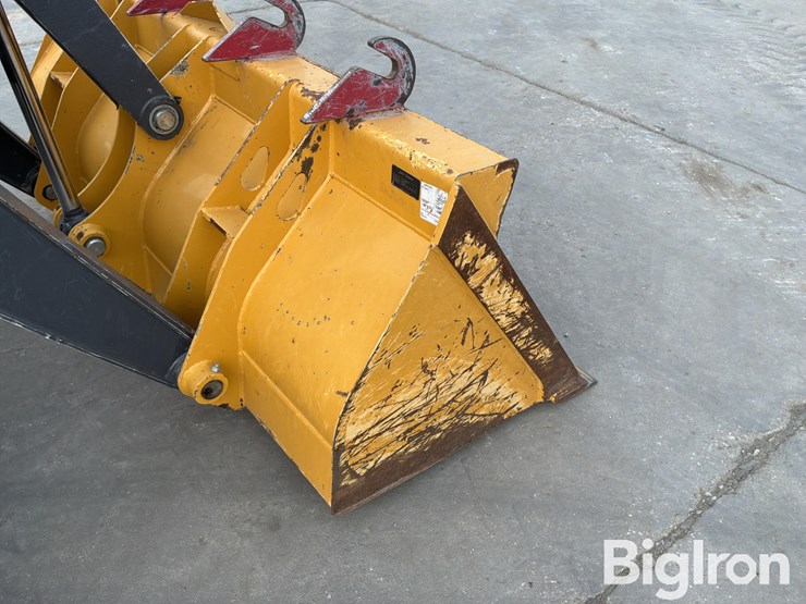 2018-deere-310l-image-18