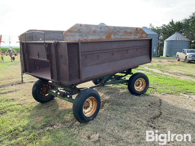 john-deere-11-image-5