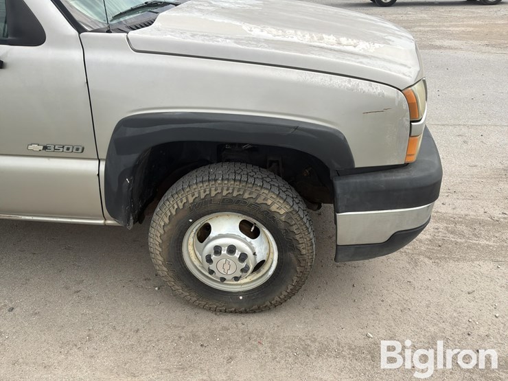 2006-chevrolet-3500-image-13