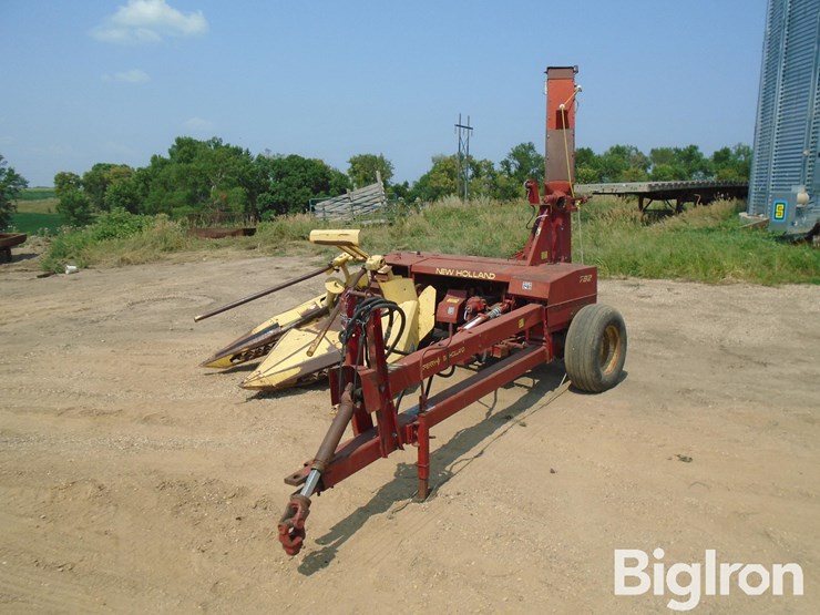 new-holland-782-image-1
