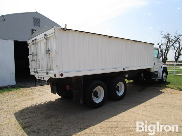 1997-freightliner-fl80-image-5
