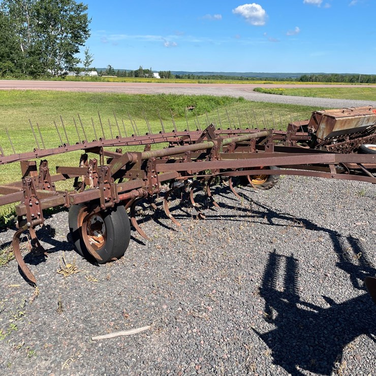 #642 • Glenco 16' Field Cultivator With Drag (Mason, WI)