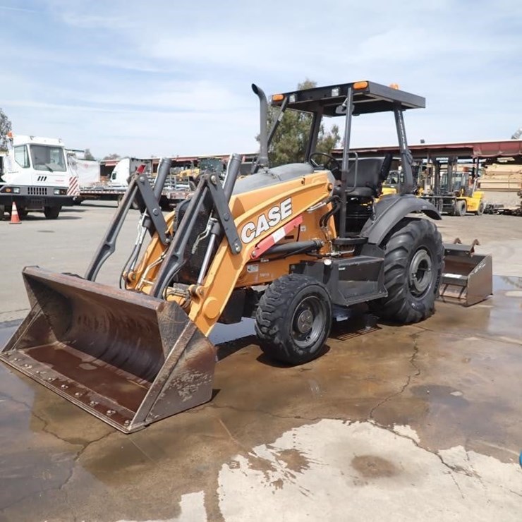 2021 CASE 570N EP