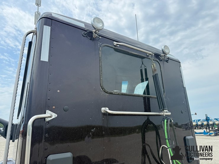 2020-peterbilt-579-image-19